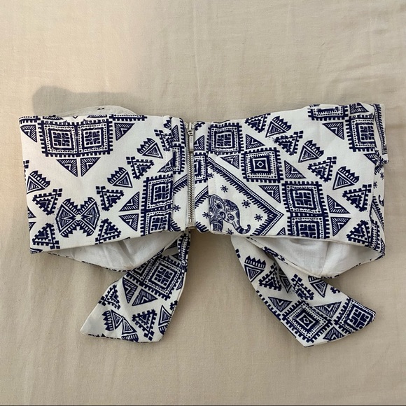 Printed Elephants Knot Crop Top - XS - Picture 3 of 6